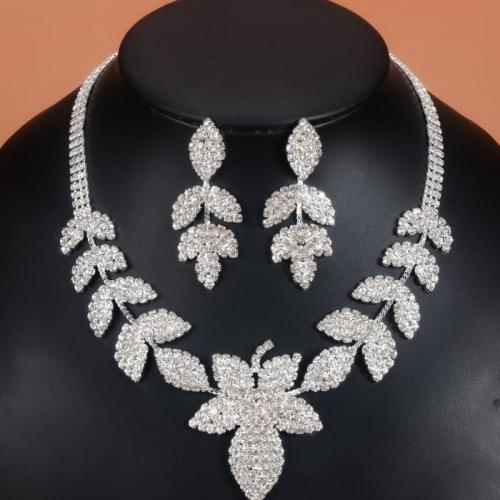 【即納】イヤリングセット&ピアスセットE90006