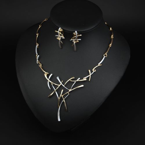 【予約商品】イヤリングセット&ピアスセットE80085